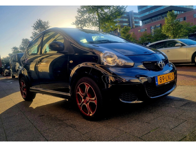 Foto 5 van Toyota Aygo 1.0-12V 5drs Airco ElecRam