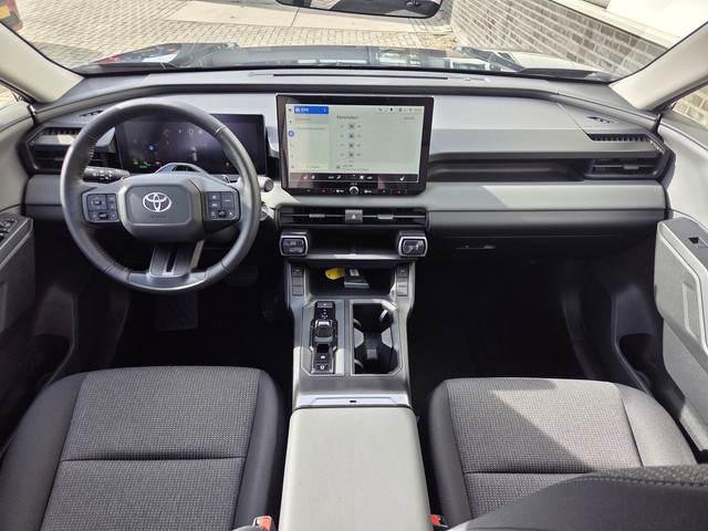 Foto 8 van Toyota RAV4 Dynamic NL auto uit voorraad leverbaar   11kw
