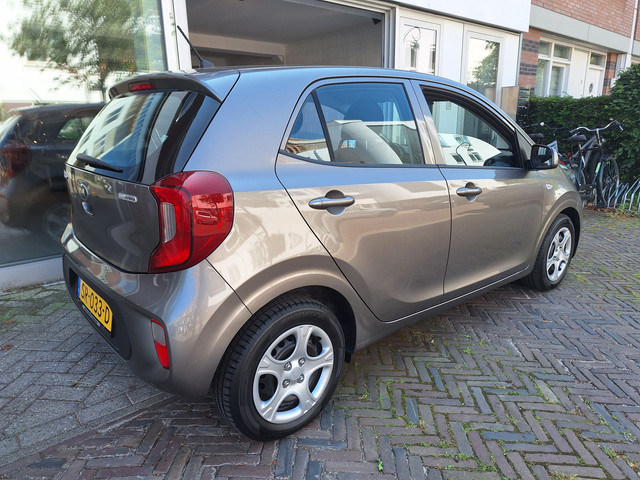 Foto 2 van Kia Picanto 1.0 CVVT EconomyPlusLine 5Drs /Airco/1e Eig/Bluetooth/Garantie