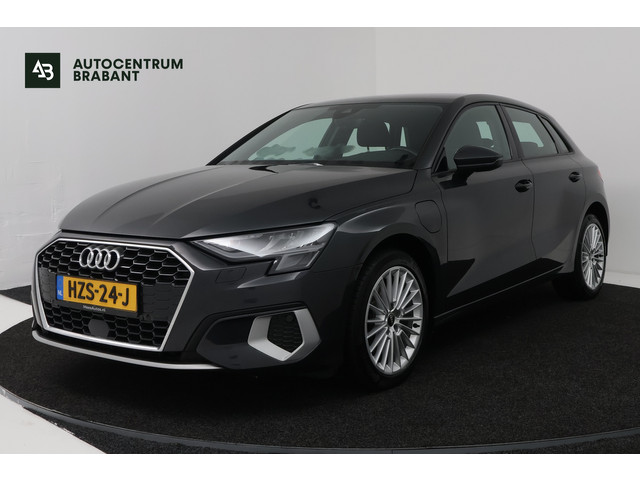 Audi A3 Sportback 40 TFSI e Edition (TREKHAAK, STOELVERWARMING, CAMERA, DIGITALE COCKPIT)