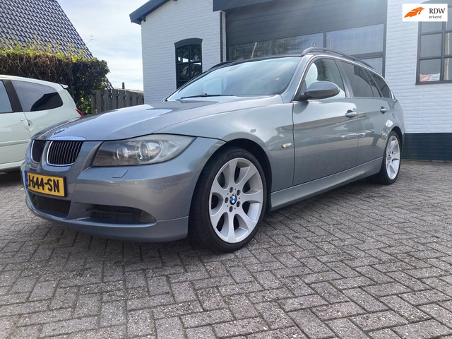BMW 3-serie Touring 325i Executive bomvolle auto, Panodak cruise, clima, Leer, i drive, bj 2005