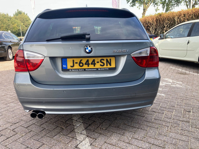 Foto 10 van BMW 3-serie Touring 325i Executive bomvolle auto, Panodak cruise, clima, Leer, i drive, bj 2005
