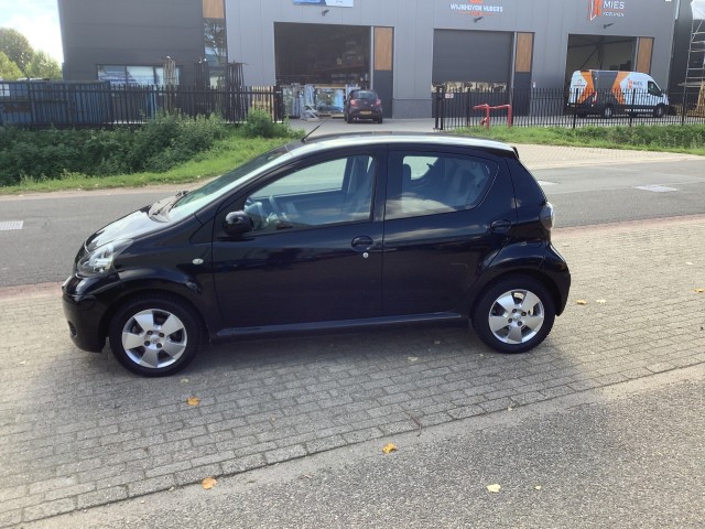 Foto 7 van TOYOTA AYGO 1.0-12V ACCESS