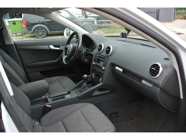 Foto 2 van Audi A3 Sportback 1.4 TFSI Attraction Pro Line airco apk 24-07-2027 inruil mogelijk nap