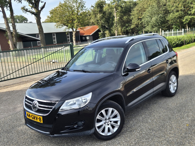 Foto 4 van Volkswagen Tiguan 1.4 TSI Spor. 4M 4x4 (bj 2008)