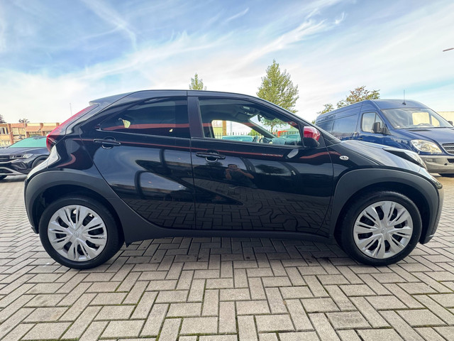 Foto 3 van Toyota Aygo X 1.0 VVT-i MT | Camera | Adaptive cruise | Carplay