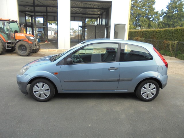 Foto 5 van FORD FIESTA 1.3-8v champion  INRUILKOOPJE