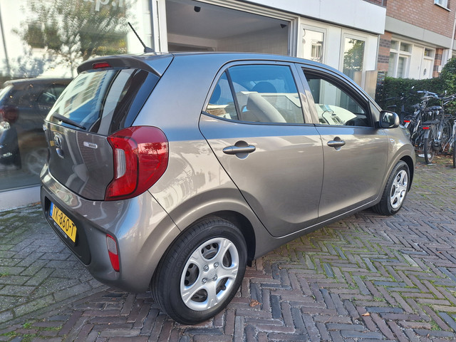 Foto 2 van Kia Picanto 1.0 CVVT EconomyPlusLine /Airci/1e Eig/Bluetooth/Garantie