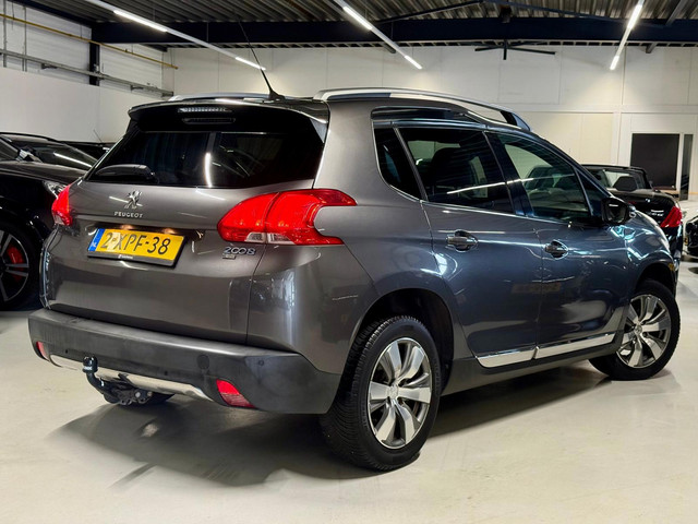 Foto 3 van Peugeot 2008 1.2 PureTech Allure Automaat|Trekhaak!!