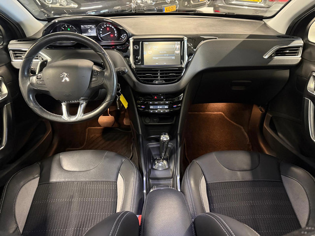 Foto 7 van Peugeot 2008 1.2 PureTech Allure Automaat|Trekhaak!!
