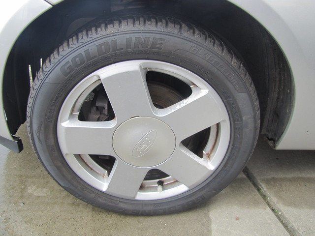 Foto 8 van Ford Fiesta 1.4-16V First Edition incl nwe apk, nwe banden,