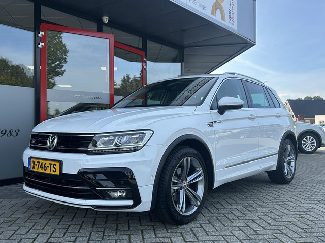 Volkswagen Tiguan 1.5 TSI ACT Highline Business R | R-Line | Trekhaak | Navigatie | Stoelverwarming