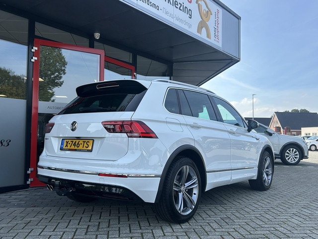 Foto 4 van Volkswagen Tiguan 1.5 TSI ACT Highline Business R | R-Line | Trekhaak | Navigatie | Stoelverwarming