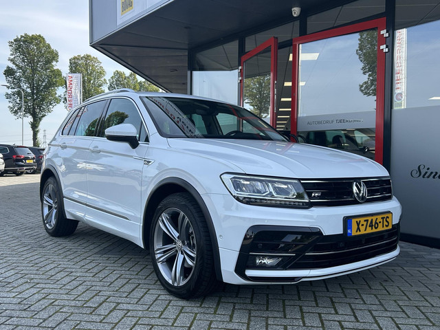 Foto 5 van Volkswagen Tiguan 1.5 TSI ACT Highline Business R | R-Line | Trekhaak | Navigatie | Stoelverwarming