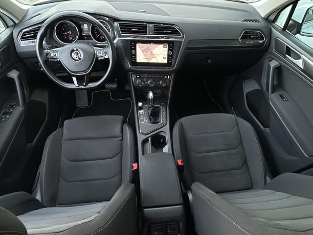 Foto 7 van Volkswagen Tiguan 1.5 TSI ACT Highline Business R | R-Line | Trekhaak | Navigatie | Stoelverwarming