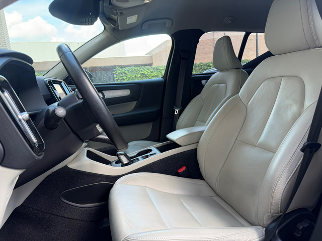 Foto 6 van Volvo XC40 1.5 T4 Recharge R-Design Leer, Harman/Kardon, Camera, elk Kofferklep & Full Led