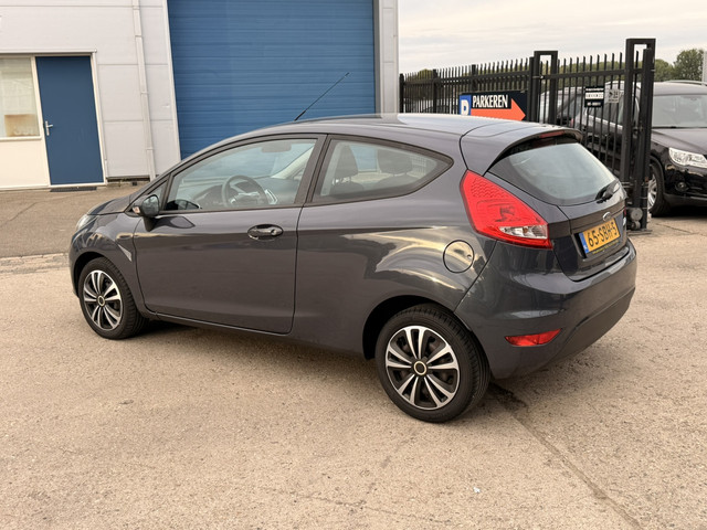 Foto 3 van Ford Fiesta 1.25 Limited, AIRCO, APK TOT 11-09-27, ELEK-RAMEN, RADIO-CD-MP3-AUX, ISOFIX, AIRBAGS, CE