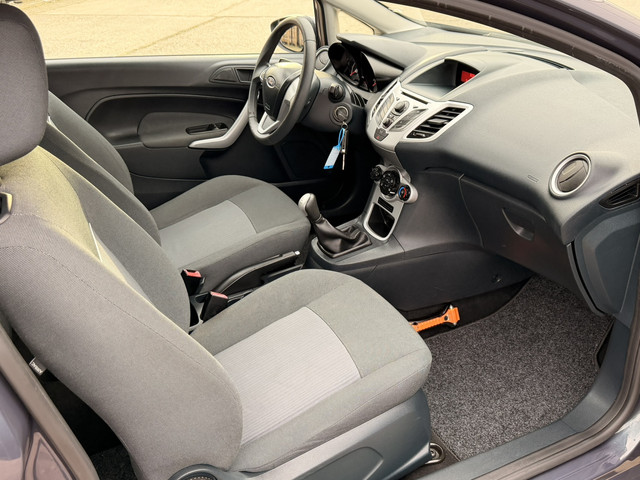 Foto 7 van Ford Fiesta 1.25 Limited, AIRCO, APK TOT 11-09-27, ELEK-RAMEN, RADIO-CD-MP3-AUX, ISOFIX, AIRBAGS, CE