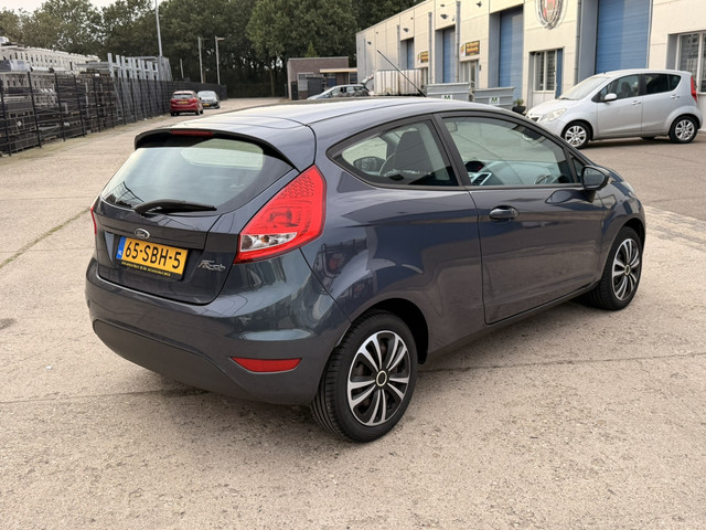 Foto 9 van Ford Fiesta 1.25 Limited, AIRCO, APK TOT 11-09-27, ELEK-RAMEN, RADIO-CD-MP3-AUX, ISOFIX, AIRBAGS, CE
