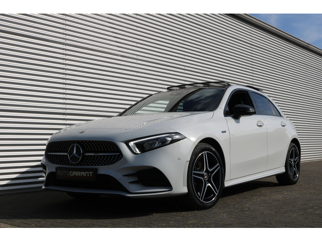 Foto 5 van Mercedes-Benz A-Klasse 250 e AMG Pakket AMG NightPakket (Pano Sportleder/Memory Carplay Widescreen C
