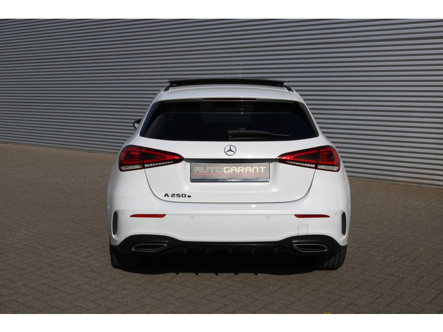 Foto 6 van Mercedes-Benz A-Klasse 250 e AMG Pakket AMG NightPakket (Pano Sportleder/Memory Carplay Widescreen C