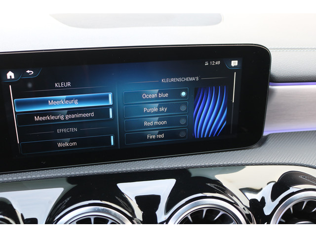 Foto 3 van Mercedes-Benz A-Klasse 250 e AMG Pakket AMG NightPakket (Pano Sportleder/Memory Carplay Widescreen C