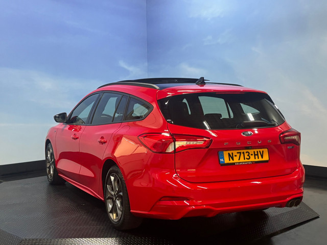 Foto 7 van Ford Focus Wagon 1.0 EcoBoost Hybrid ST Line Business Navi | Clima | Pano | Camera