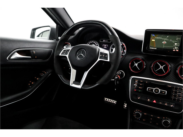 Foto 6 van Mercedes-Benz A-Klasse AMG 45 4MATIC - Camera, Harman/Kardon, Navigatie,