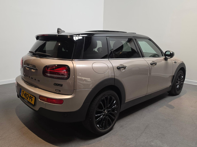 Foto 3 van MINI Clubman 1.5 Cooper MINI Yours - Apple Carplay/Android Auto - Stoelverwarming - Sfeerverlichting