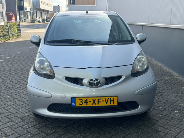 Foto 7 van Toyota Aygo 1.0-12V + Elektrische Ramen Carplay Nieuwe apk NAP
