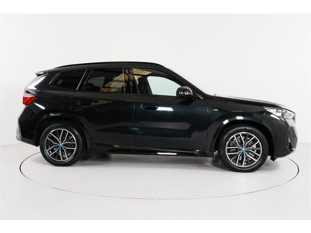 Foto 4 van BMW X1 xDrive30e M-sport | Pano | 360° Camera | Remote 3D View | HUD | SOH 91,02% |
