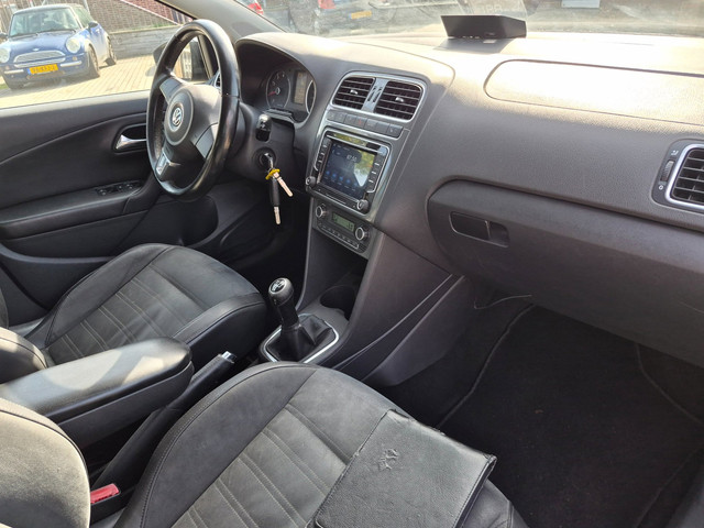 Volkswagen Polo 1.4-16V Highline