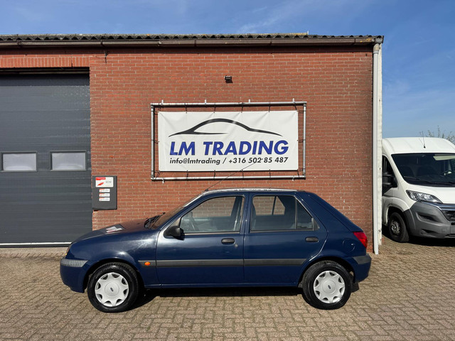 Foto 8 van Ford Fiesta 1.3-8V Classic 5-DEURS APK 01-10-27 RIJD/SCHAKELD GOED 2 SLEUTELS NAP!
