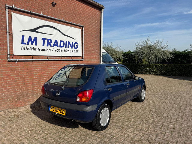 Foto 6 van Ford Fiesta 1.3-8V Classic 5-DEURS APK 01-10-27 RIJD/SCHAKELD GOED 2 SLEUTELS NAP!