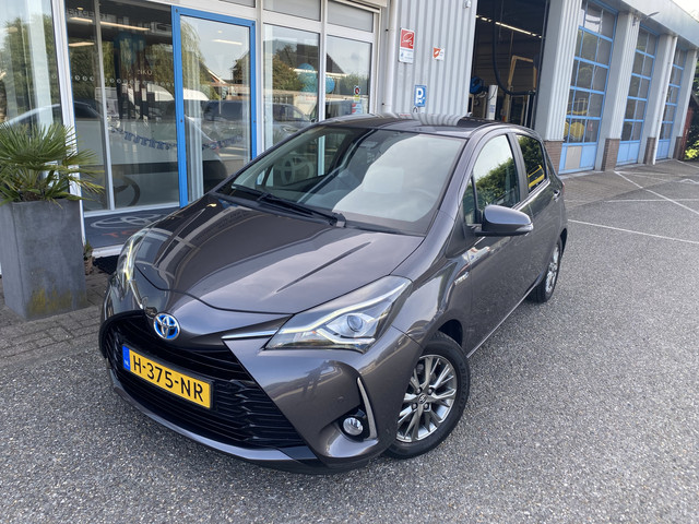 Foto 2 van Toyota Yaris 1.5 Hybrid Dynamic (bj 2020, automaat)