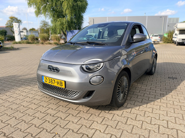 Foto 10 van Fiat 500 Icon 42 kWh SCHUIF KANTELDAK, PDC V+A (RIJKLAAR V+A)