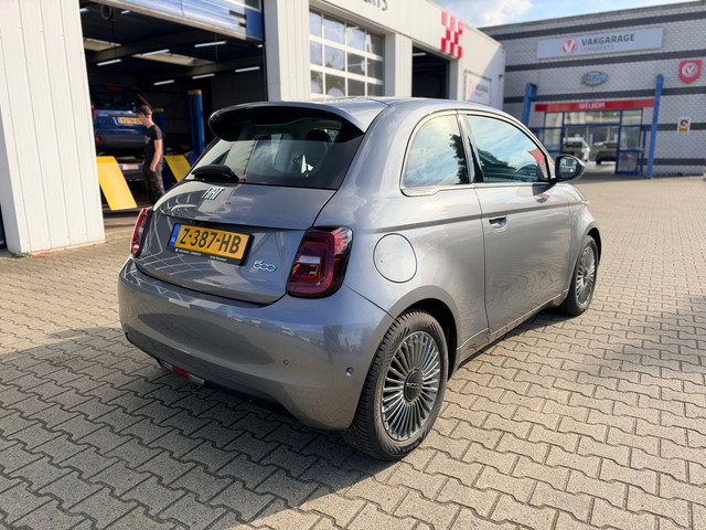 Foto 3 van Fiat 500 Icon 42 kWh SCHUIF KANTELDAK, PDC V+A (RIJKLAAR V+A)