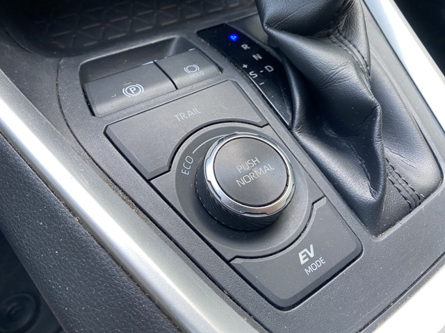 Foto 8 van Toyota RAV4 2.5 Hybrid AWD Bi-Tone (bj 2020, automaat)