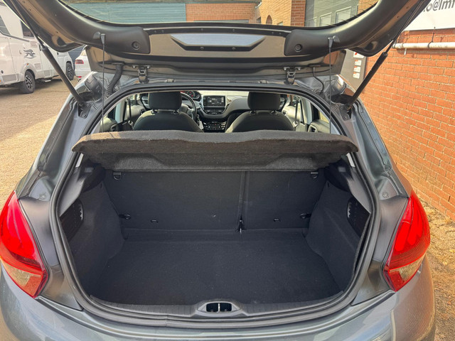 Peugeot 208 1.2 PureTech Blue Lease Premium NAVI CLIMA CAMERA LMV PDC CRUISE 2 SLEUTELS + BOEKJES! N