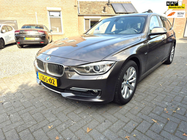 BMW 3-serie Touring 316i Executive Upgrade Navi Clima Cruise