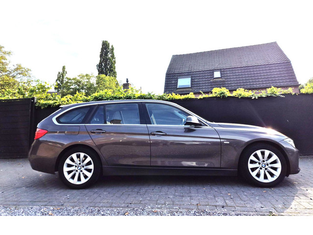 Foto 5 van BMW 3-serie Touring 316i Executive Upgrade Navi Clima Cruise