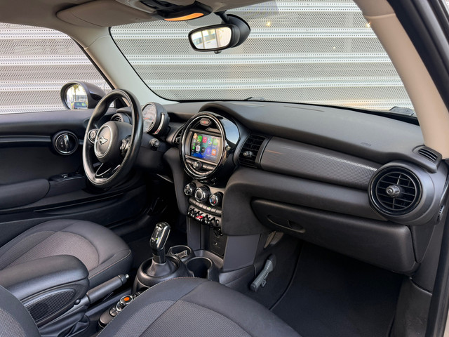 Foto 8 van Mini 3-Deurs 1.5 Cooper Pepper Autom|Carplay|Origineel-NL|Navi|PDC|136PK|Cruisecontrol