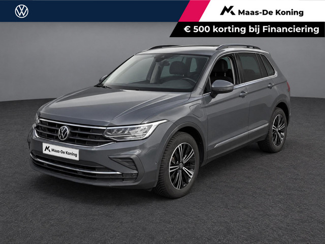Foto 2 van Volkswagen Tiguan 1.4 245pk DSG TSI eHybrid Life · Lederen Bekleding ·  Camera · Wegklapbare Trekhaa