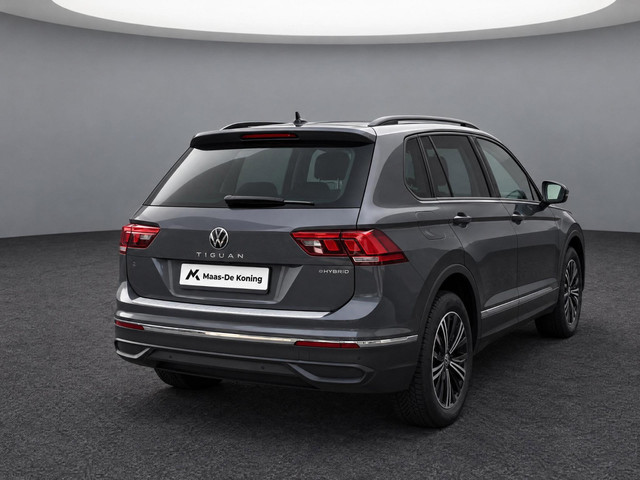 Foto 6 van Volkswagen Tiguan 1.4 245pk DSG TSI eHybrid Life · Lederen Bekleding ·  Camera · Wegklapbare Trekhaa