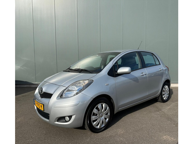 Toyota Yaris 1.3 VVTi Aspiration AIRCO | ONDERHOUDSBOEKJE !