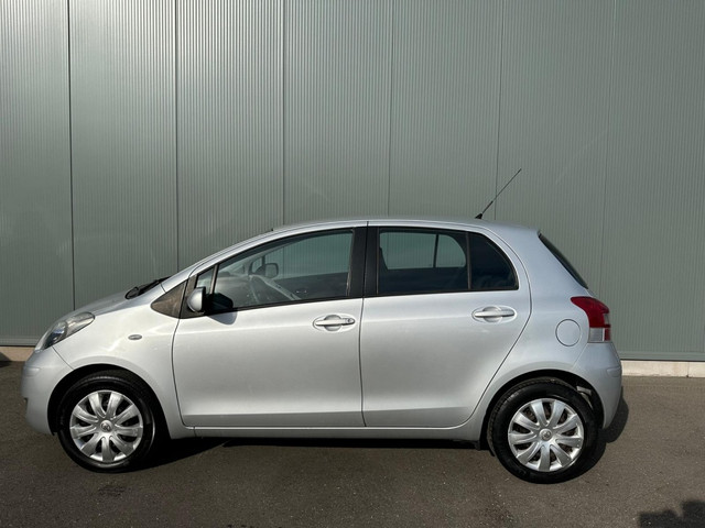 Foto 7 van Toyota Yaris 1.3 VVTi Aspiration AIRCO | ONDERHOUDSBOEKJE !