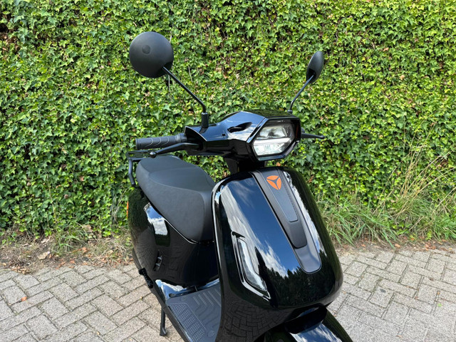 Yadea Owin 25-45km Electrische Scooter NIEUW STIJLVOL BETAAL