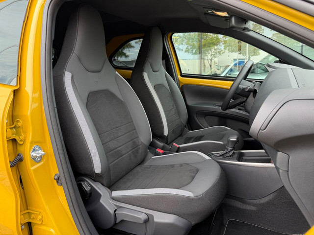 Foto 8 van Toyota Aygo X Hybrid 115 GR Sport, Nieuw en direct leverbaar!