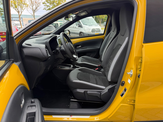 Foto 2 van Toyota Aygo X Hybrid 115 GR Sport, Nieuw en direct leverbaar!