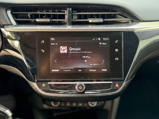 Foto 4 van Opel Corsa 1.2 Elegance * AUTOMAAT * STOELVERWARMING * NAP * CARPLAY *